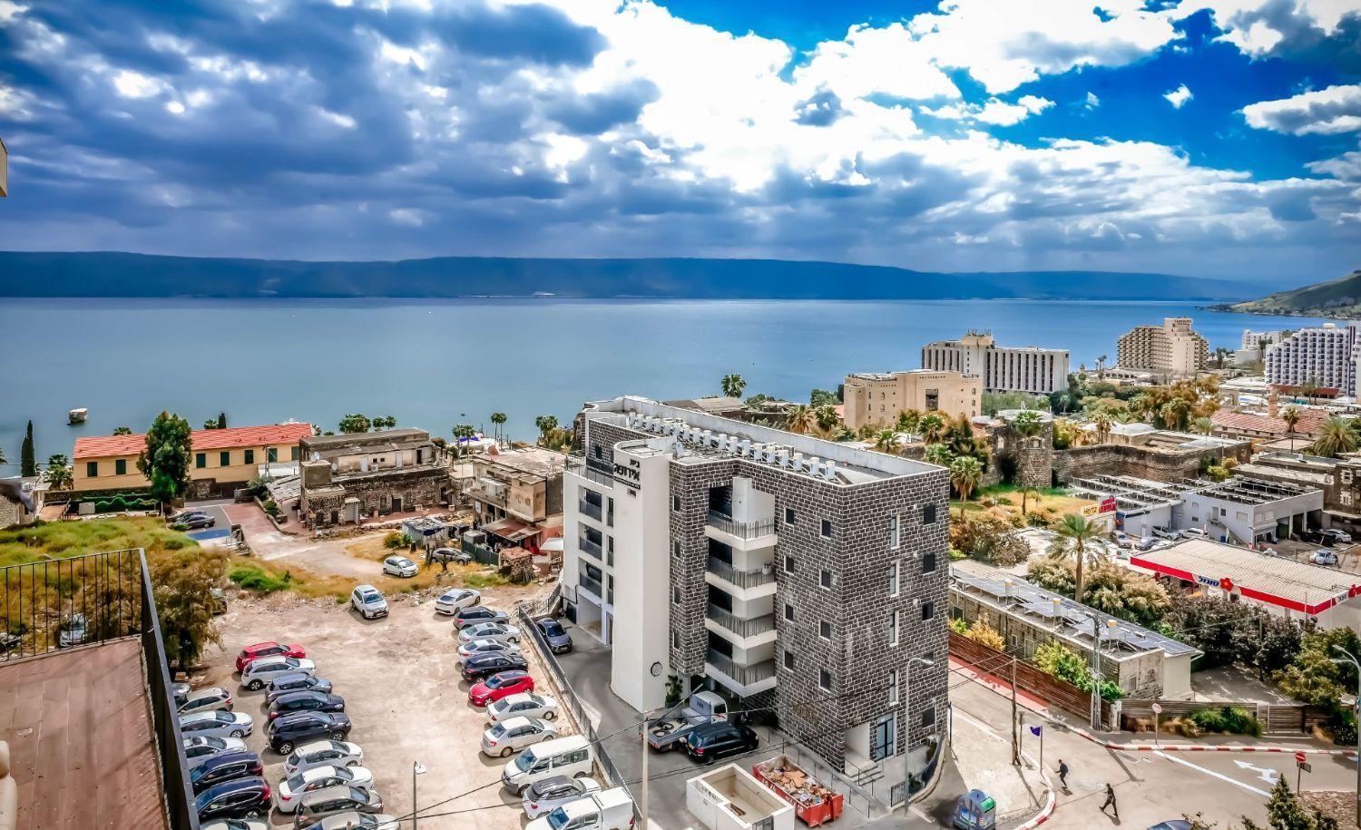 Yalarent Migdalor Boutique Apartments With Sea Views Tiberias Exterior photo